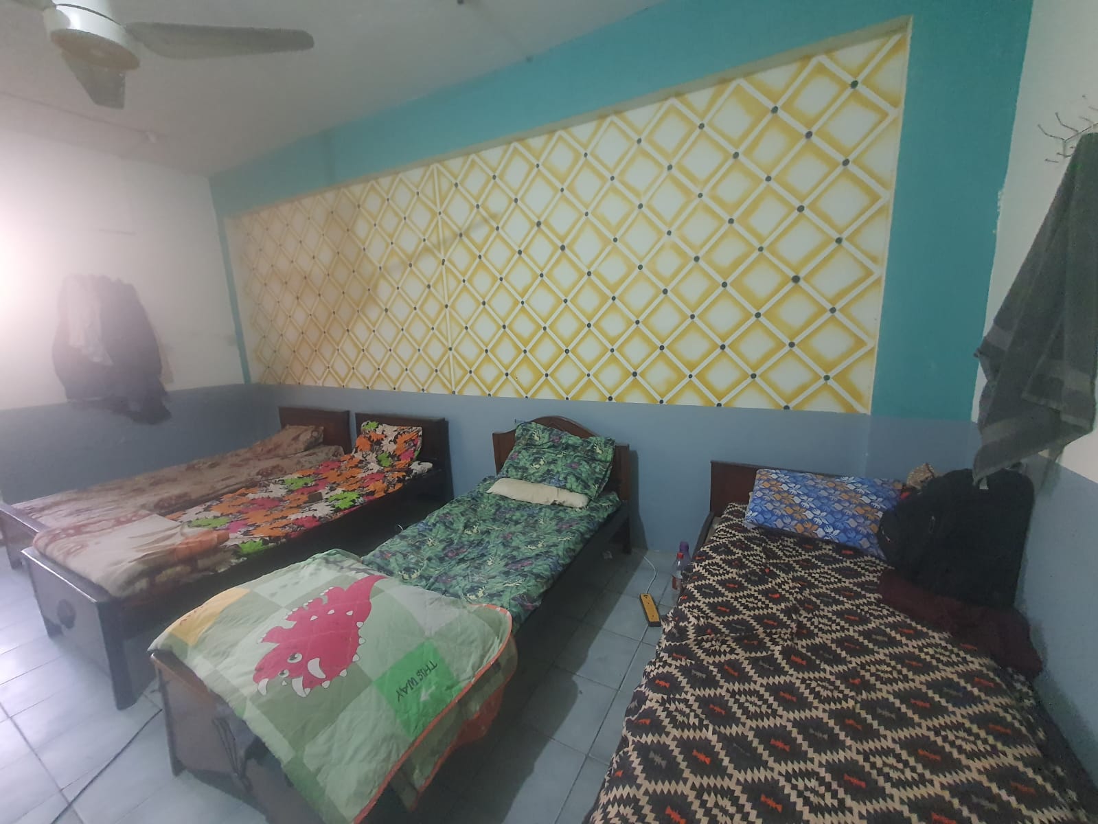 Three Seater Room at Islamabad Youth Hostel — photo 3