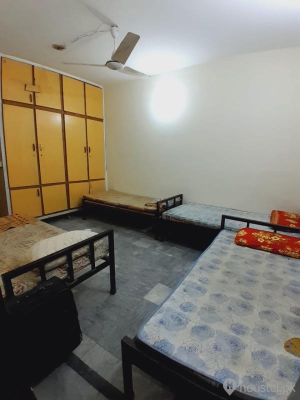 Kausar girls hostel Girls Hostel in Northern Bypass, Multan with Mess - Photo 8