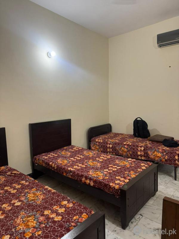 Chaudhary Boys Hostel Boys Hostel in Johar Town, Lahore with Mess - Photo 8