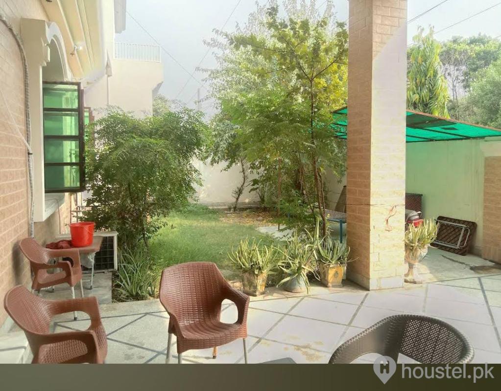 Chaudhary Boys Hostel Boys Hostel in Johar Town, Lahore with Mess - Photo 3