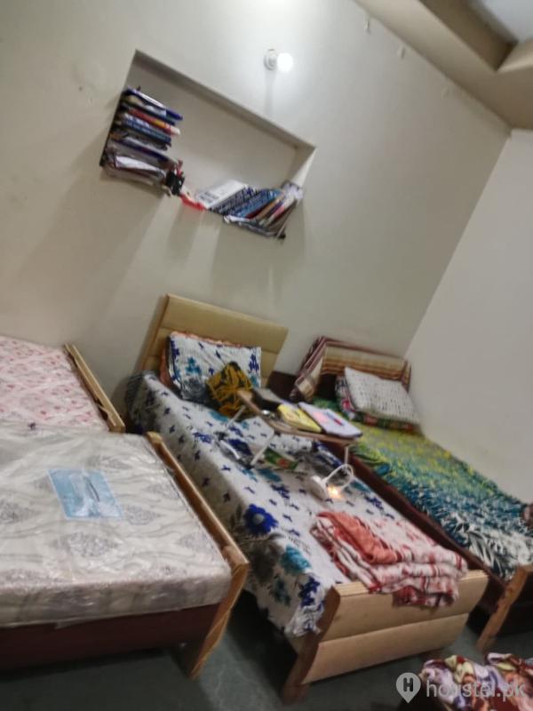 Al janat girls hostel Girls Hostel in Johar Town, Lahore with Mess from PKR 18,000