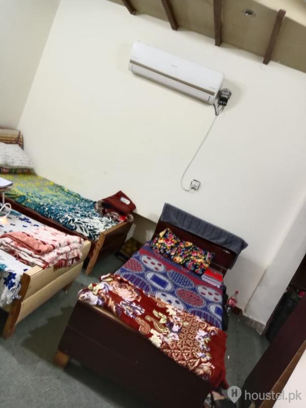Al janat girls hostel Girls Hostel in Johar Town, Lahore with Mess - Photo 4