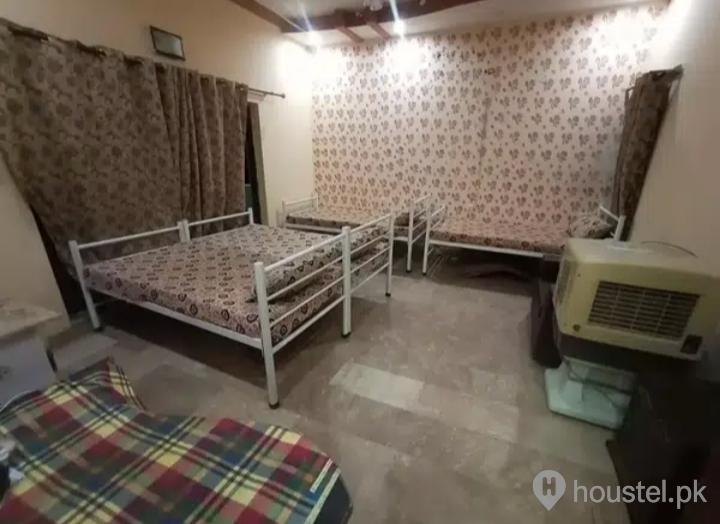 Khayaban Boys Hostel Boys Hostel in Khayaban-e-Amin, Lahore with Mess - Photo 9