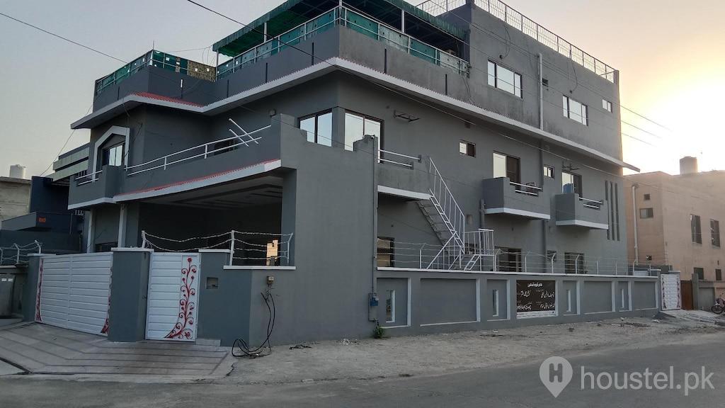 Khayaban Boys Hostel Boys Hostel in Khayaban-e-Amin, Lahore with Mess - Photo 3