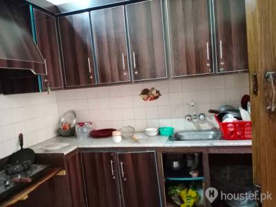 Kashmir Girls hostel Madina Town Faisalabad Girls Hostel in Madina Town, Faisalabad with Mess, WiFi from PKR 7,000