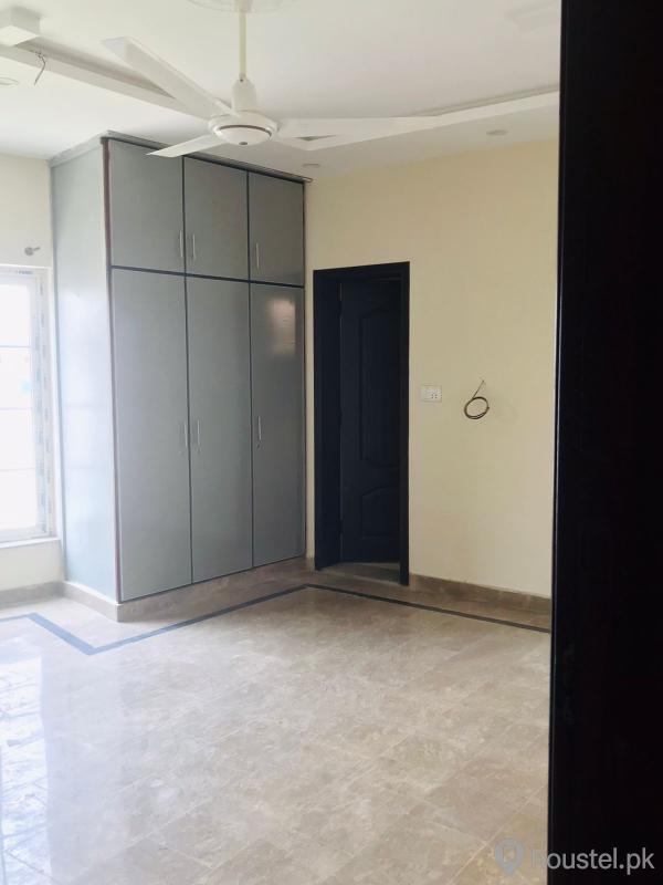 Sakina Girls Hostel branch 1 Girls Hostel in Johar Town, Lahore with Mess - Photo 10