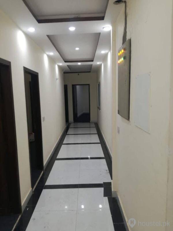 Unique Boy's Hostel branch 1 Boys Hostel in Gulberg III, Lahore with WiFi - Photo 5