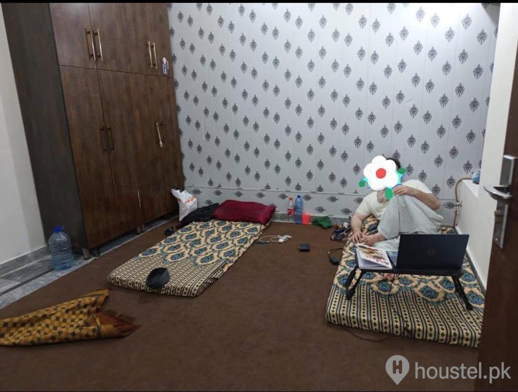 Chaklala Boys Hostel Boys Hostel in Chaklala Scheme 3, Rawalpindi with Mess, WiFi from PKR 9,000
