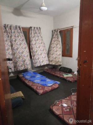 Inayat boys hostel Boys Hostel in Chowrangi, Karachi with Mess, WiFi from PKR 10,000