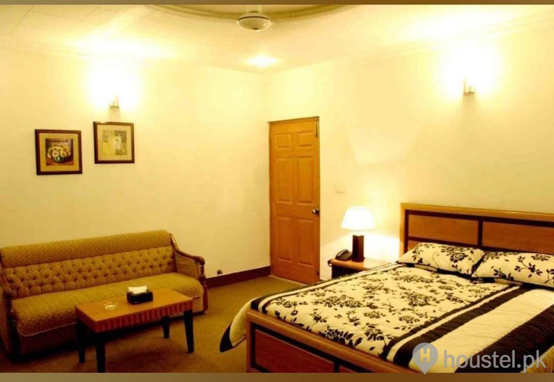 Izhan Luxurious Boys Hostel Boys Hostel in Barkat Market, Lahore with Mess, WiFi - Photo 4