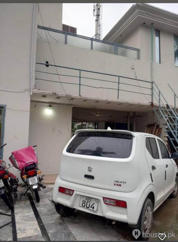 Executive Inn Boys Hostel Boys Hostel in New Muslim Town, Lahore with WiFi - Photo 4