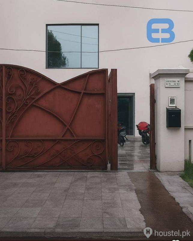 Executive Inn Boys Hostel Boys Hostel in New Muslim Town, Lahore with WiFi - Photo 6