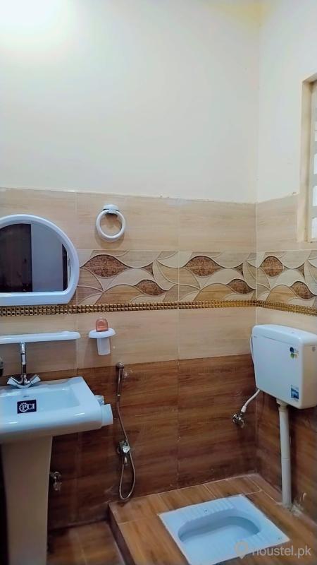 The Nura Nest Girls Hostel Girls Hostel in Northern Bypass, Multan with Mess, WiFi - Photo 6