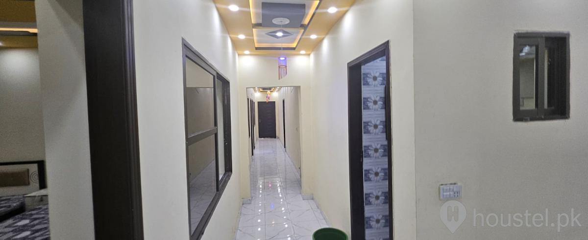 London Boys Hostel Boys Hostel in Chinar Bagh, Lahore with WiFi - Photo 10