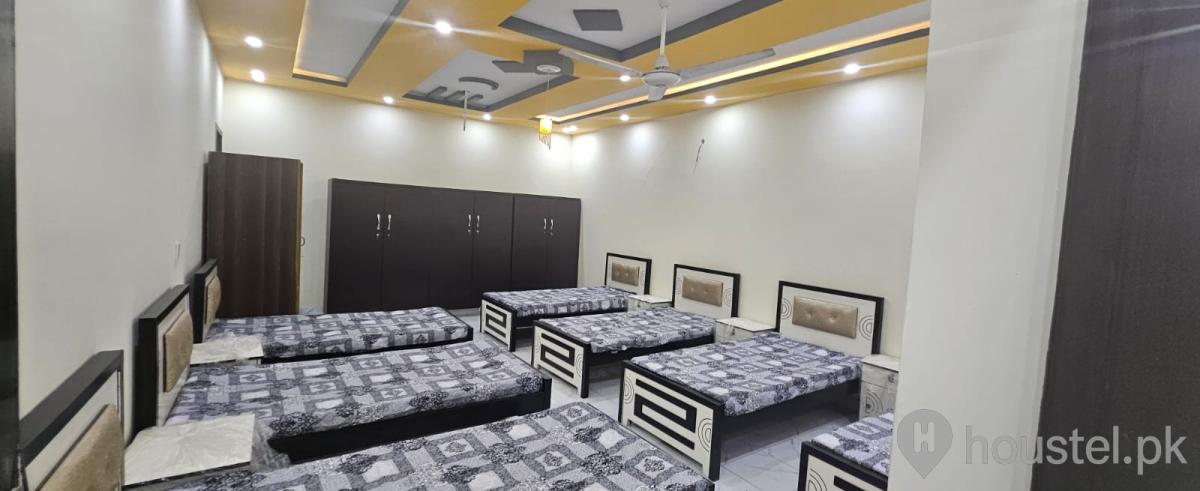 London Boys Hostel Boys Hostel in Chinar Bagh, Lahore with WiFi - Photo 15