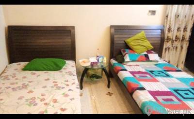 Rs Lucky Girls & Women Hostel Girls Hostel in Scheme 33, Karachi with WiFi - Photo 3