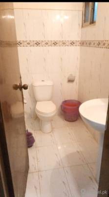 Rs Lucky Girls & Women Hostel Girls Hostel in Scheme 33, Karachi with WiFi - Photo 4