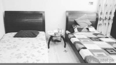 Rs Lucky Girls & Women Hostel Girls Hostel in Scheme 33, Karachi with WiFi - Photo 5
