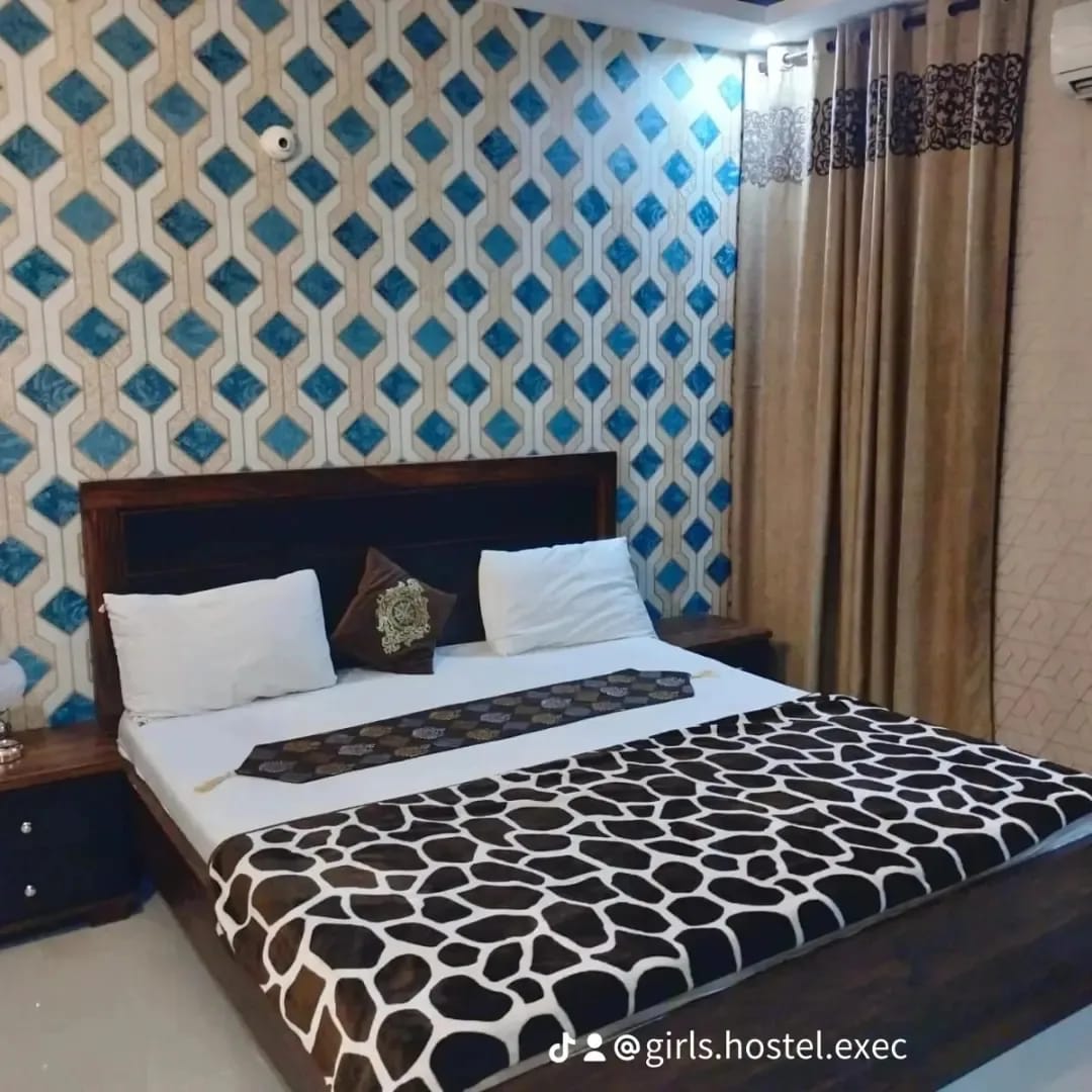 Room 04-Bedded Room (A/C)