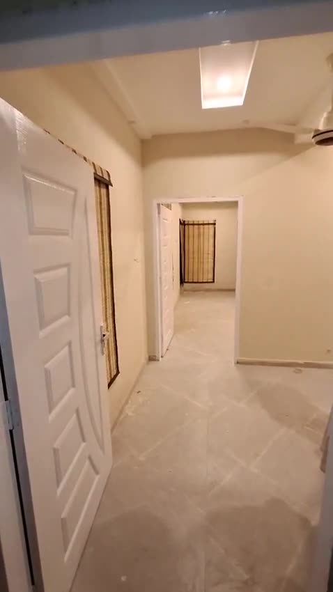 WhatsApp Video 2025-10-02 at 3