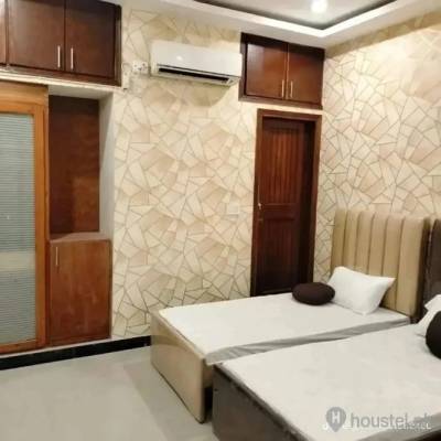 UK GROUP OF HOSTEL A1 BLOCK JOHAR TOWN Boys Hostel in Lahore with Mess, WiFi from PKR 10,000