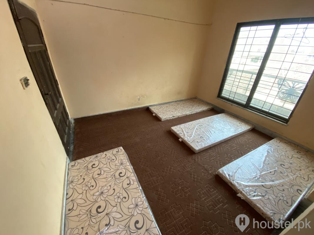 Kasana Boys Hostel Boys Hostel in Younas Town, Faisalabad with WiFi - Photo 2