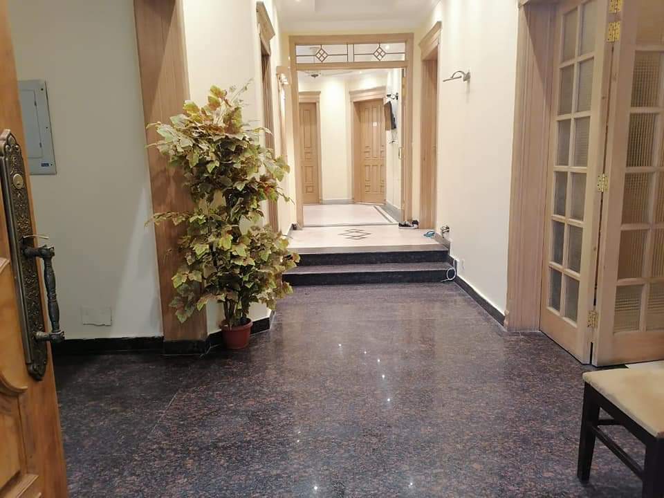 Five Seater Room at Maheen Villa Girls Hostel branch 2 — photo 2