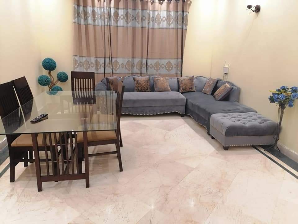 Three Seater Room at Maheen Villa Girls Hostel branch 2 — photo 7