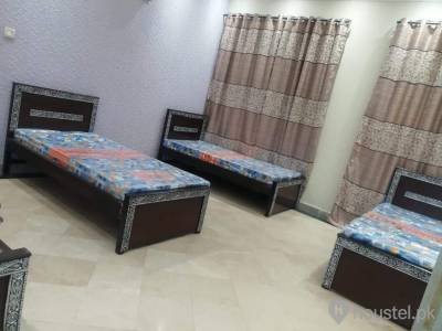 Maheen Villa Girls Hostel branch 2 Girls Hostel in G-9, Islamabad with Mess, WiFi - Photo 11