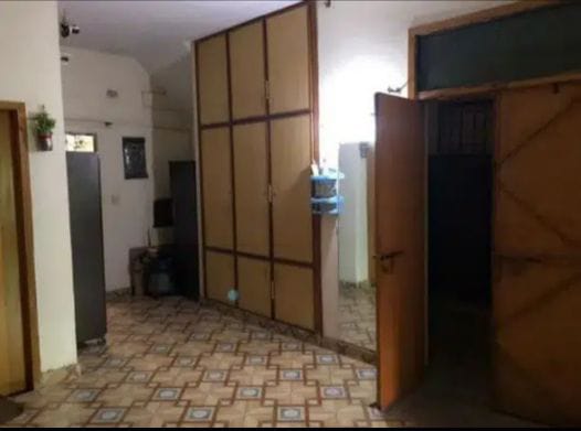 Three Seater Room at Raza Boys Hostel — photo 1