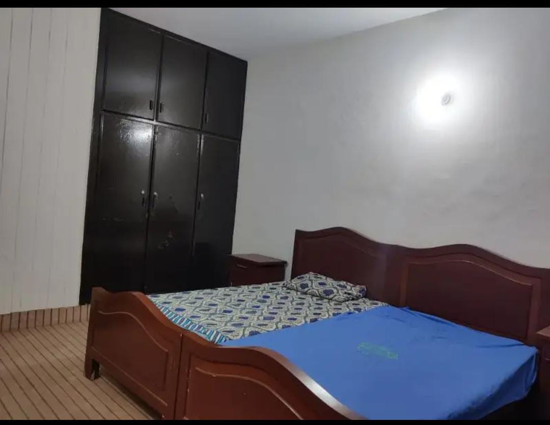 Four Seater Room at Chohan Executive Boys Hostel — photo 1