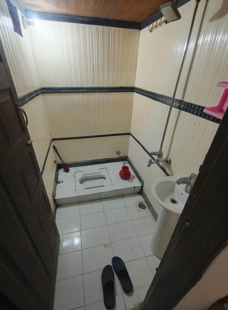 Three Seater Room at Saima Girls Hostel — photo 2