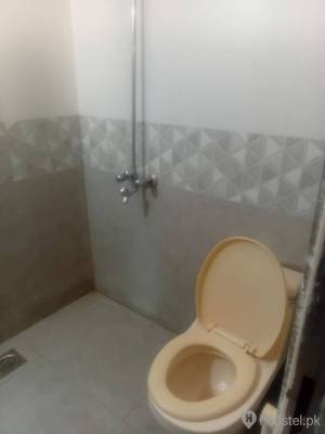 Saima Girls Hostel Girls Hostel in Johar Town, Lahore with Mess, WiFi - Photo 9