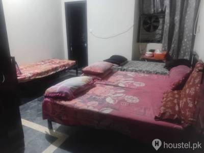 Saima Girls Hostel Girls Hostel in Johar Town, Lahore with Mess, WiFi - Photo 15
