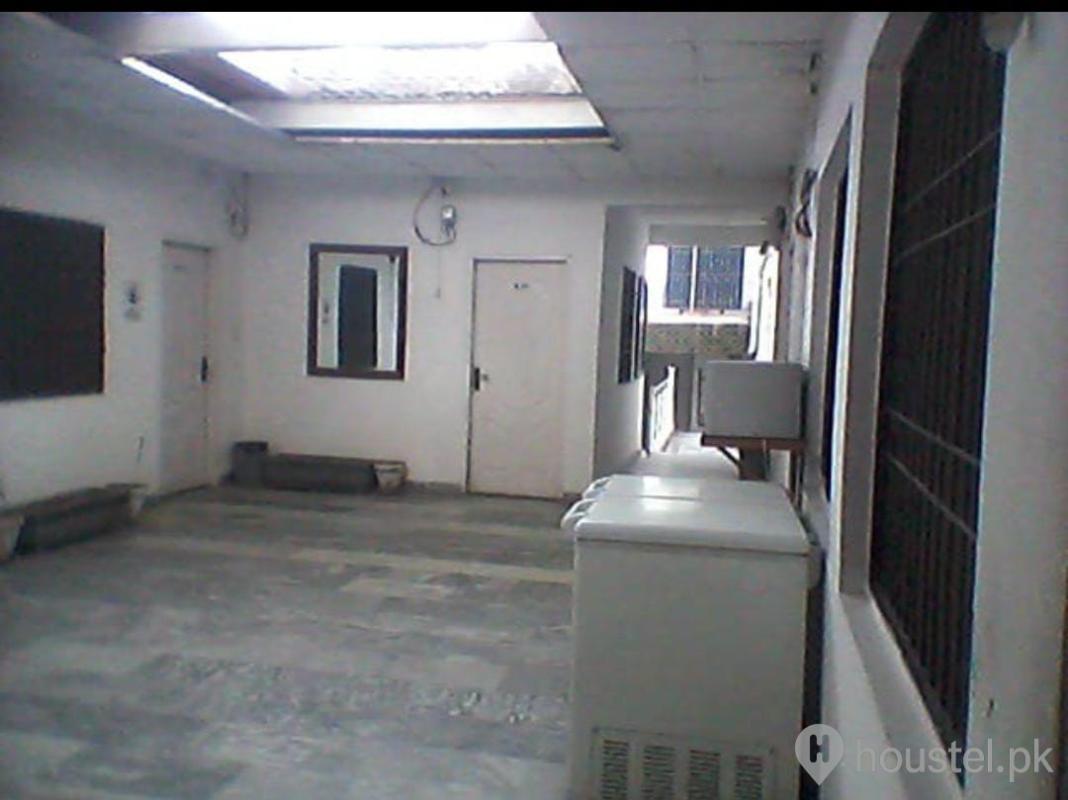 Ilva boys hostel Boys Hostel in Gulberg, Lahore with Mess, WiFi - Photo 6