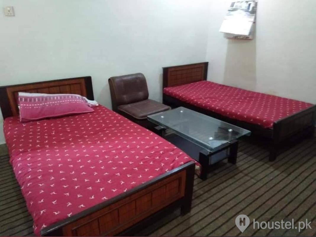 City Executive Hostel For Boys & Professionals Boys Hostel in Bahawalpur with Mess, WiFi from PKR 8,500