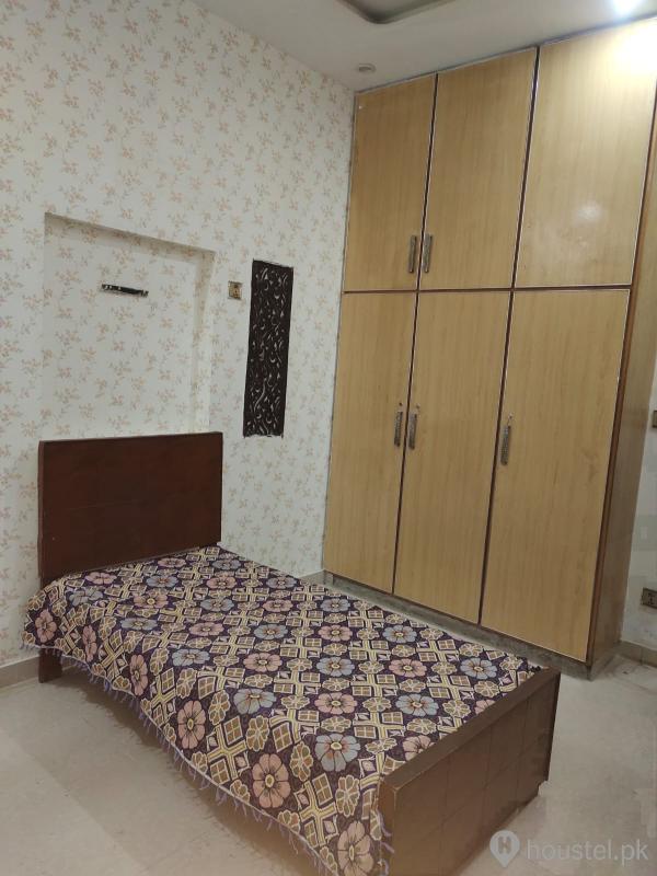 The Best Girls Hostel Girls Hostel in PIA Main Boulevard, Lahore with Mess, WiFi - Photo 6