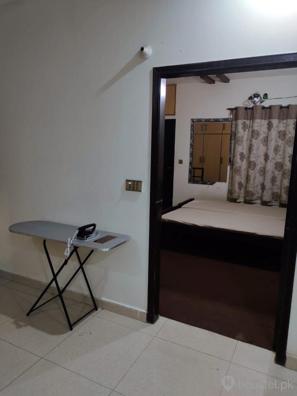 The Best Girls Hostel Girls Hostel in PIA Main Boulevard, Lahore with Mess, WiFi - Photo 6