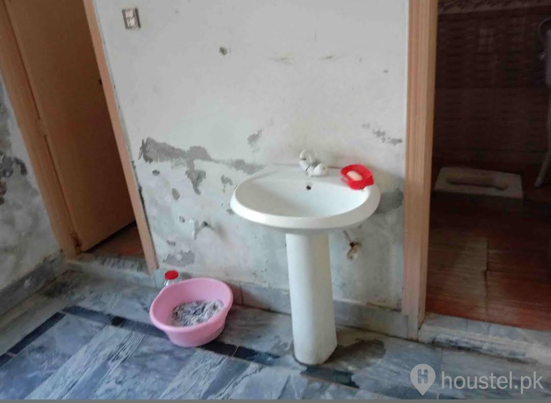 Areej Fatima Girls Hostel Girls Hostel in Gulberg, Faisalabad with Mess, WiFi - Photo 6