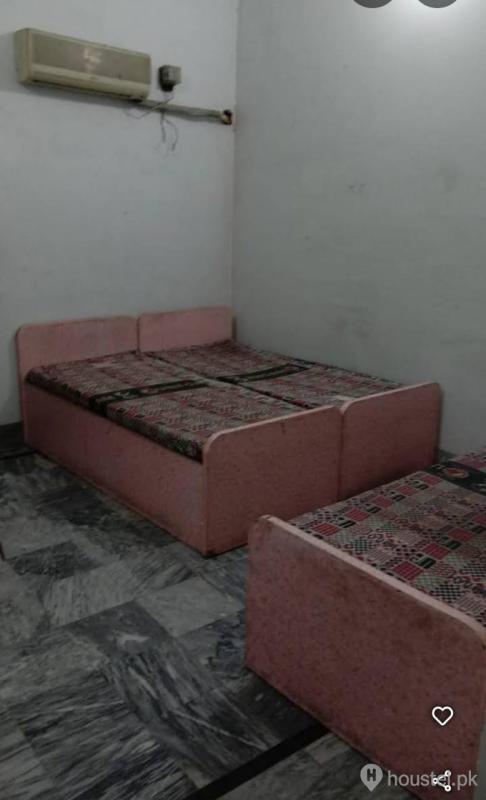Ideal Girls Hostel Girls Hostel in Jinnah Colony, Faisalabad with Mess, WiFi - Photo 4