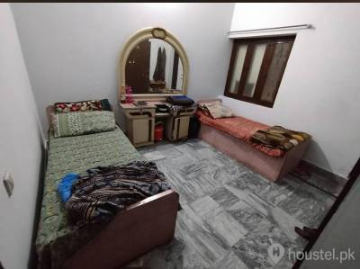 Ideal Girls Hostel Girls Hostel in Faisalabad with Mess, WiFi from PKR 10,000