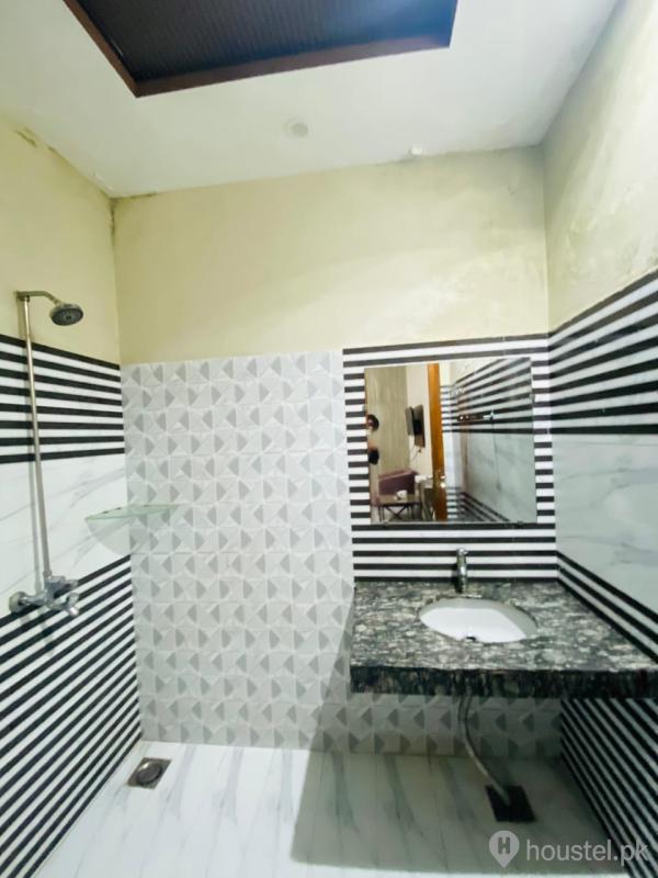 OFFICIAL BOYS HOSTEL Boys Hostel in Satellite Town, Rawalpindi with Mess, WiFi - Photo 11