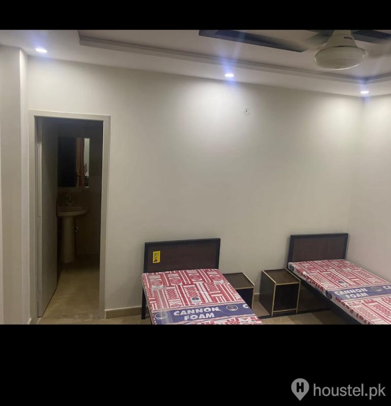 IZHAN BOYS HOSTEL Boys Hostel in Airline Housing Society, Lahore with Mess, WiFi - Main Photo