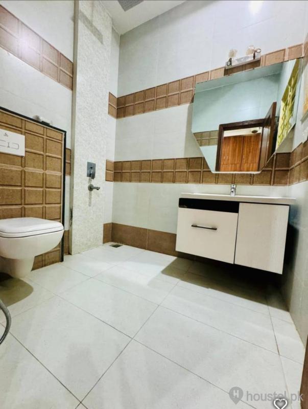 Veloera Girls Hostel Girls Hostel in Valencia Town, Lahore with Mess, WiFi - Photo 6