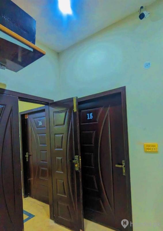 Takbeer Boys Hostel Boys Hostel in Gulberg, Lahore with WiFi - Photo 9