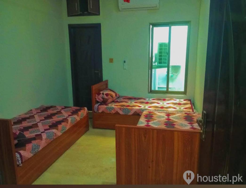 Takbeer Boys Hostel Boys Hostel in Gulberg, Lahore with WiFi - Photo 14