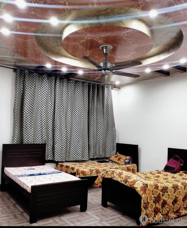 Shaheen Girls Hostel Girls Hostel in I-8, Islamabad with Mess, WiFi - Photo 9