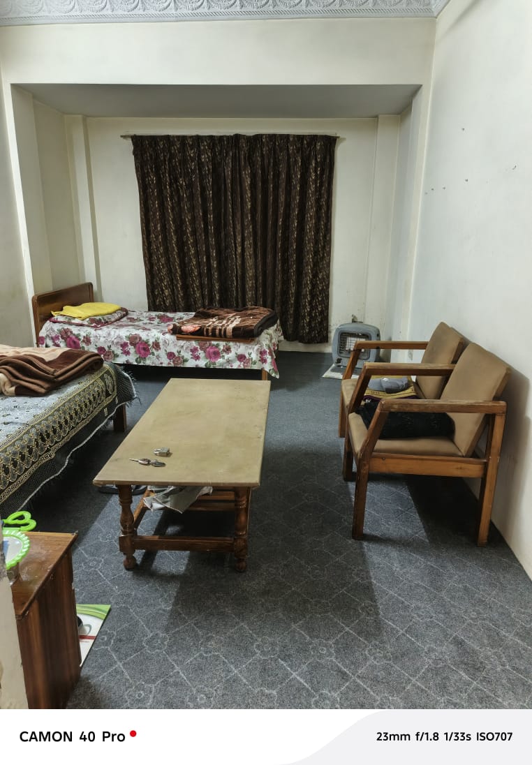 3 Seater Room at SIKANDAR PLAZA — 3 Seater, Boys hostel with Furnished, Beds/Mattresses, Abbottabad, Pakistan
