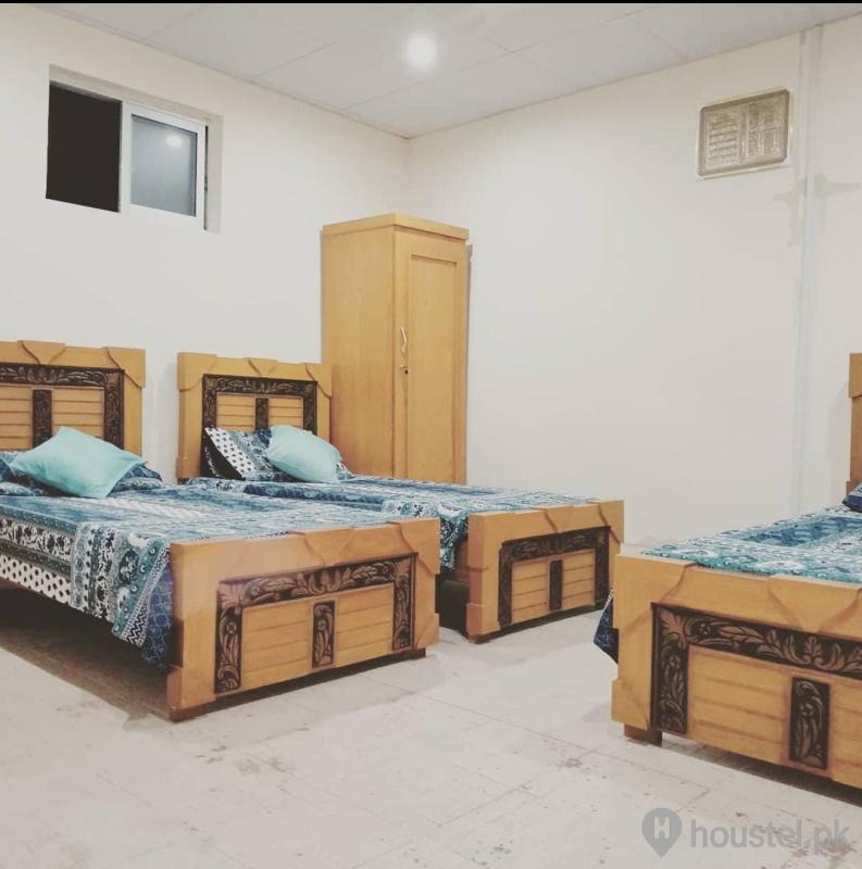 𝙰𝚀𝚂𝙰 𝙶𝙸𝚁𝙻𝚂 𝙷𝙾𝚂𝚃𝙴𝙻 Girls Hostel in F-8/3, Islamabad with Mess, WiFi - Photo 6