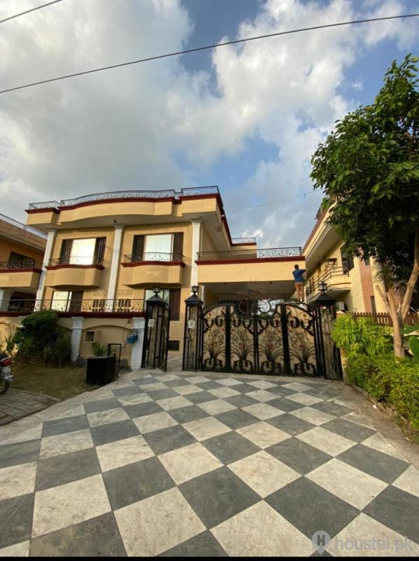 Student Girls Hostel Girls Hostel in I-8, Islamabad with Mess, WiFi - Photo 7